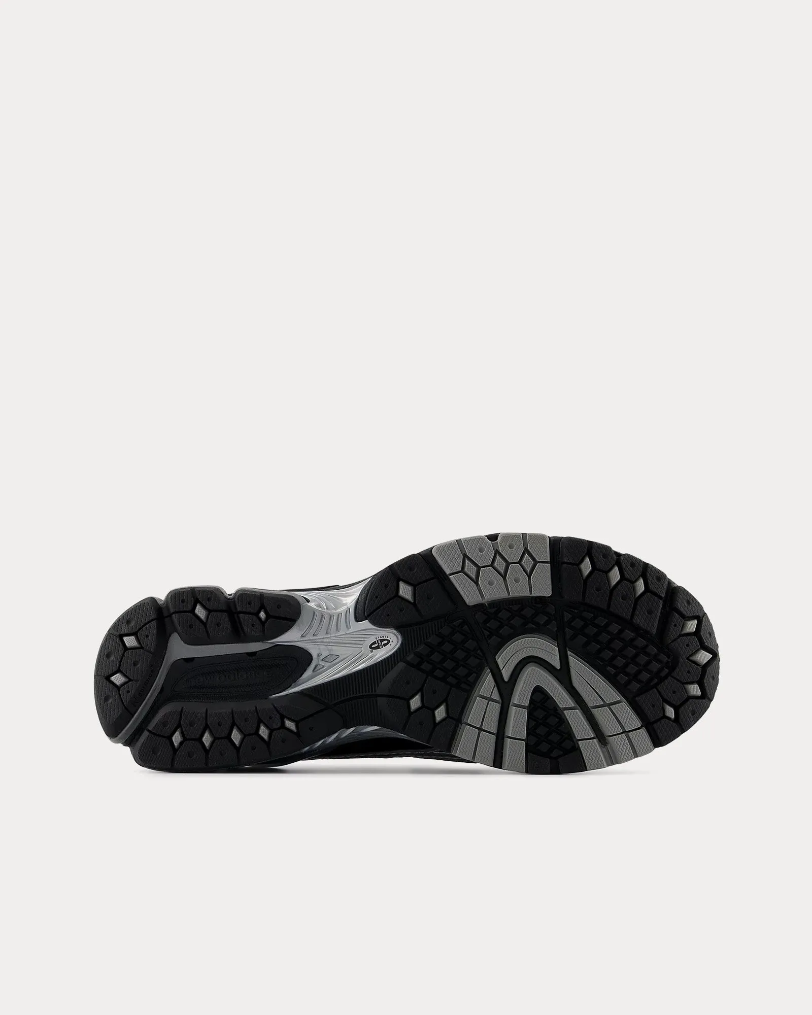 1906L Silver Metallic / Black Loafers