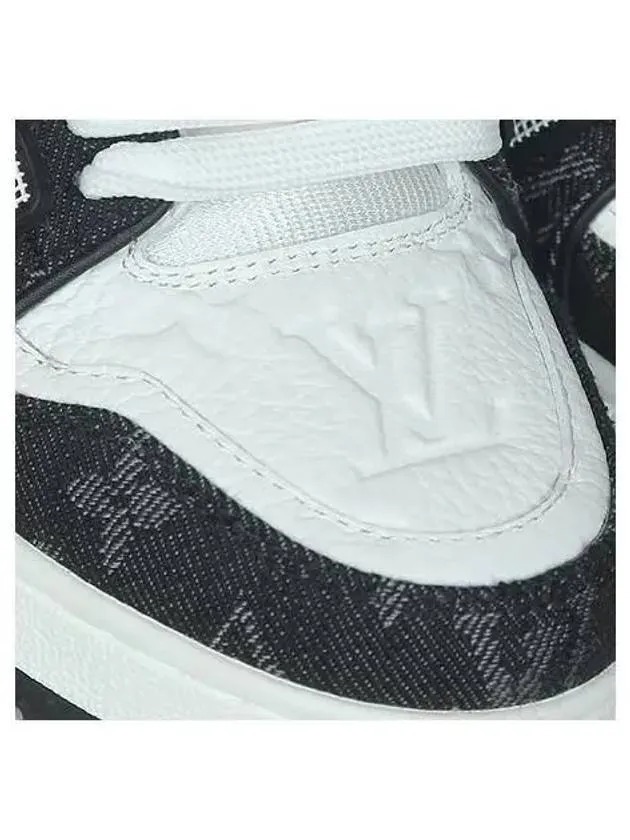 1AC2A2 LV Trainer Sneakers 35 5 No 225
