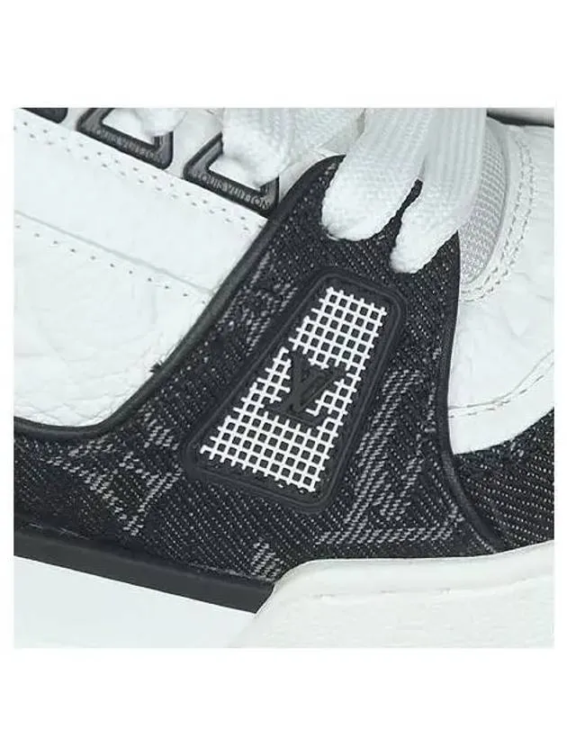 1AC2A2 LV Trainer Sneakers 35 5 No 225