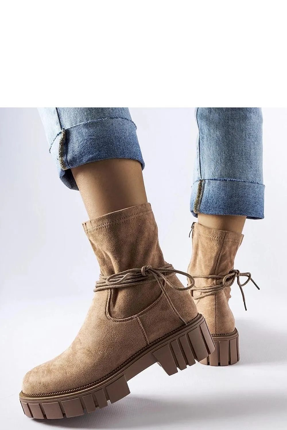 Beige Averardo bonded boots
