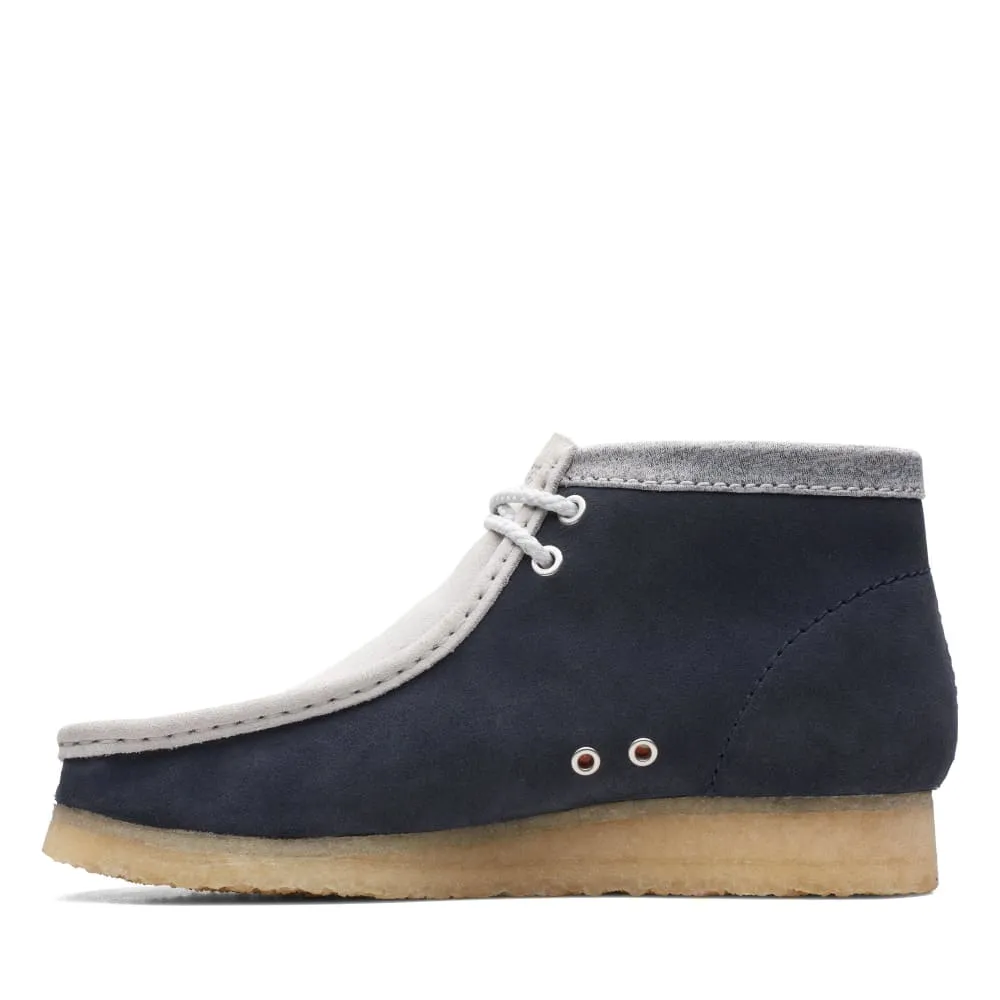 Clarks Originals Wallabee Boots Vcy Men's Navy Gray and Red Suede 26165077