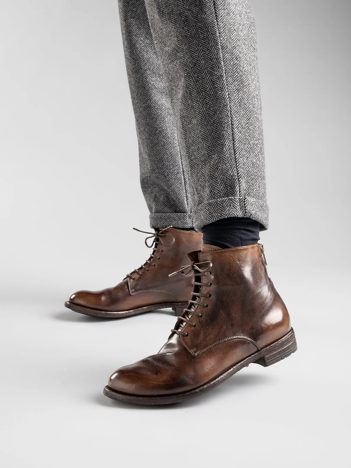 LEXIKON 123 - Burgundy Zipped Leather Ankle Boots