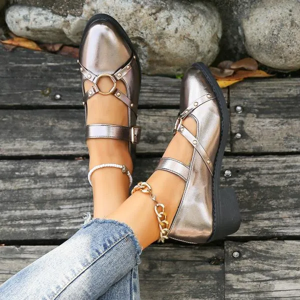 Women's Retro Rivet Buckle Thick Heel Pointed Toe Shoes 75679410S