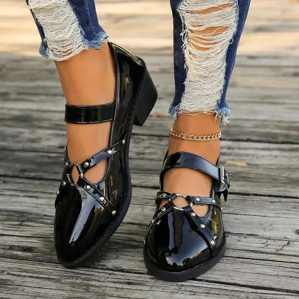 Women's Retro Rivet Buckle Thick Heel Pointed Toe Shoes 75679410S